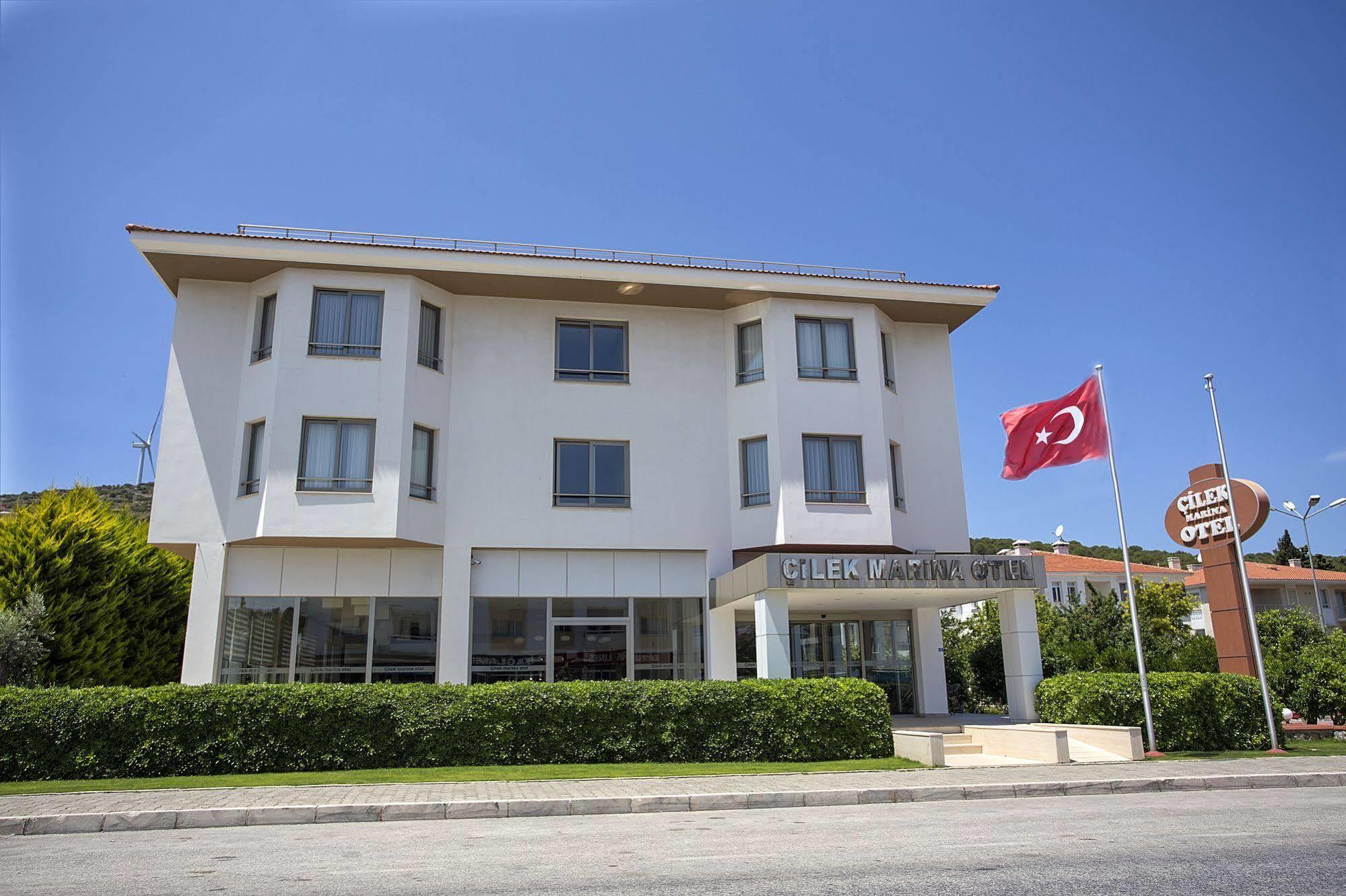 Cilek Marina Hotel Çeşme Exteriör bild